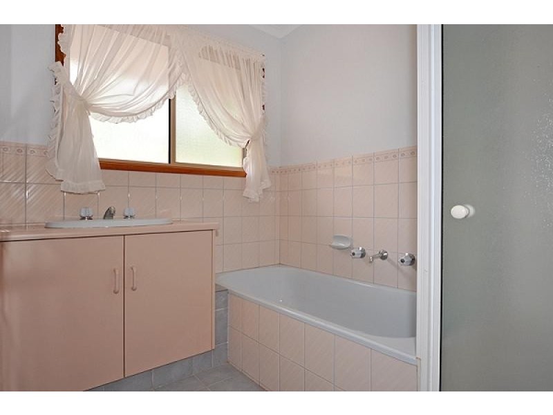 Unit 2, 30 Graham Street, Victor Harbor SA 5211