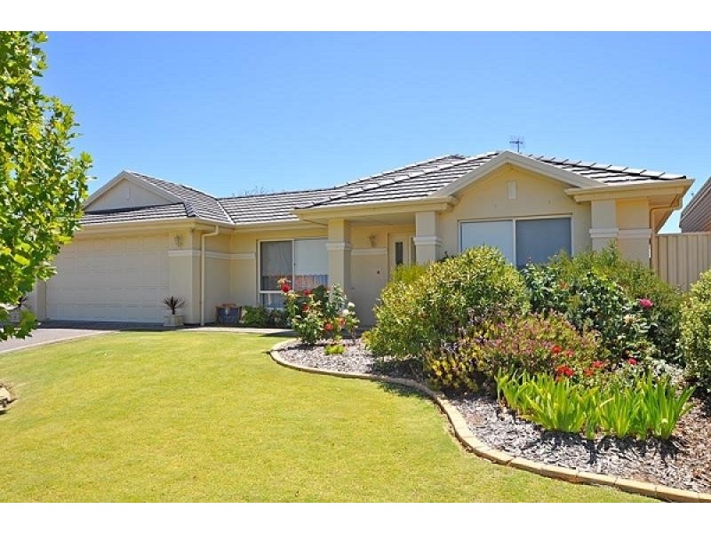 17 Victor Avenue, Encounter Bay SA 5211