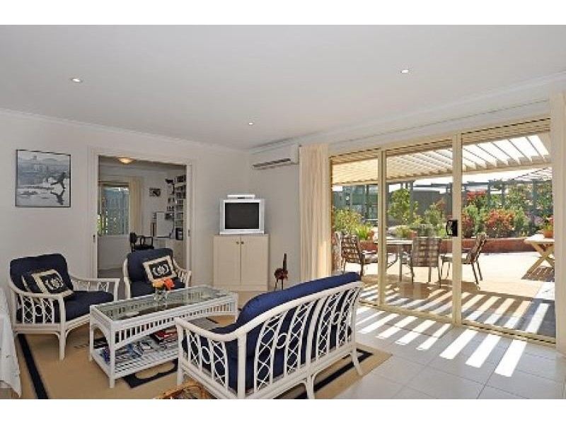 32 Tripp St, Victor Harbor SA 5211