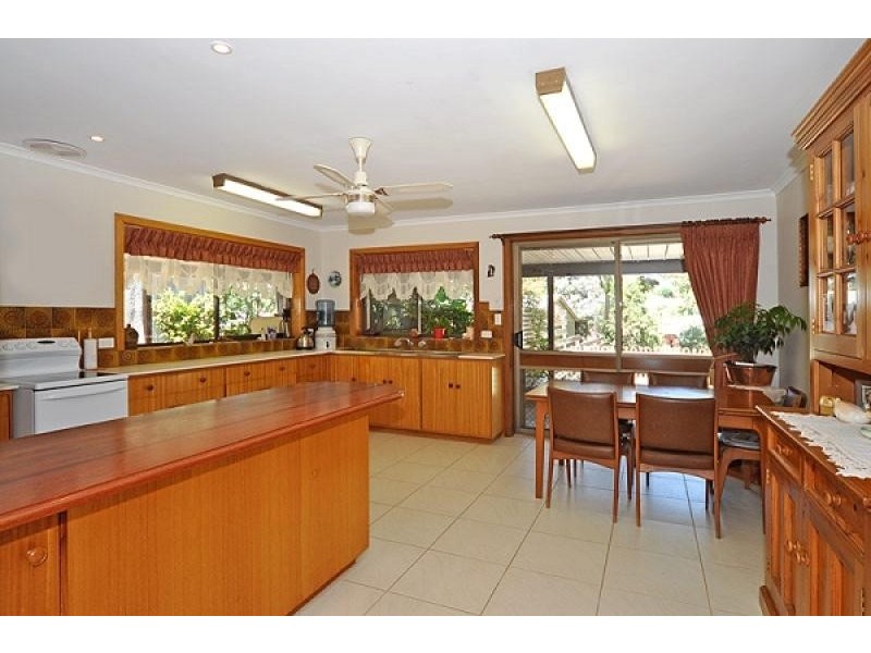 5 Folkestone Terrace, Victor Harbor SA 5211