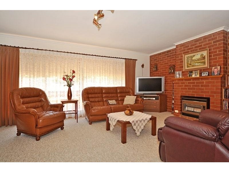 5 Folkestone Terrace, Victor Harbor SA 5211