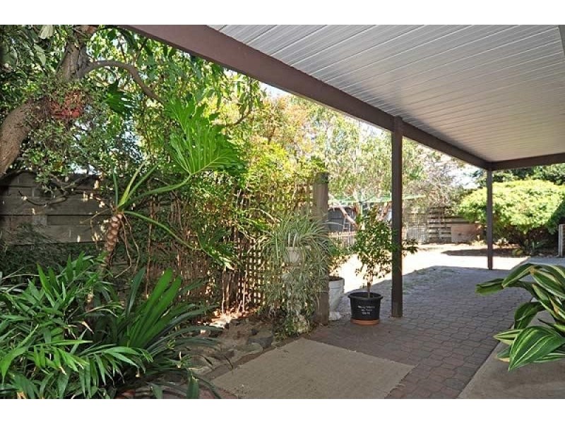 5 Folkestone Terrace, Victor Harbor SA 5211