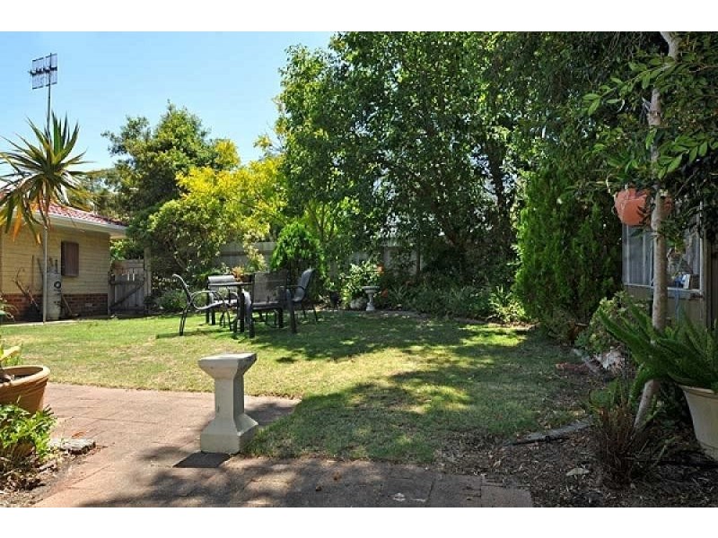 5 Folkestone Terrace, Victor Harbor SA 5211