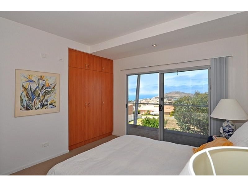 55 Southern Right Crescent, Encounter Bay SA 5211