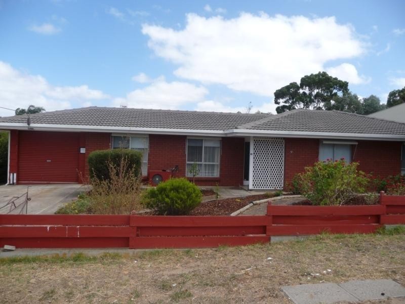 9 Marlborough Ave, Victor Harbor SA 5211