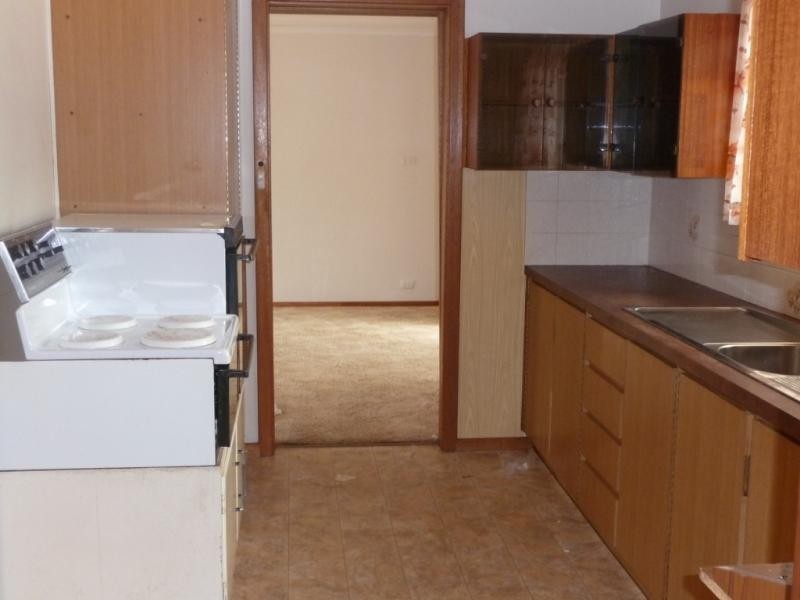 9 Marlborough Ave, Victor Harbor SA 5211