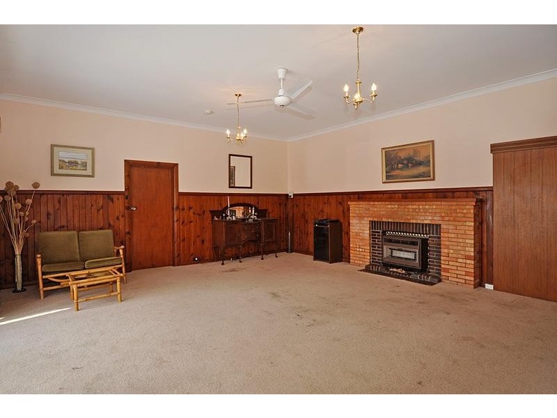 22 The Parkway, Victor Harbor SA 5211