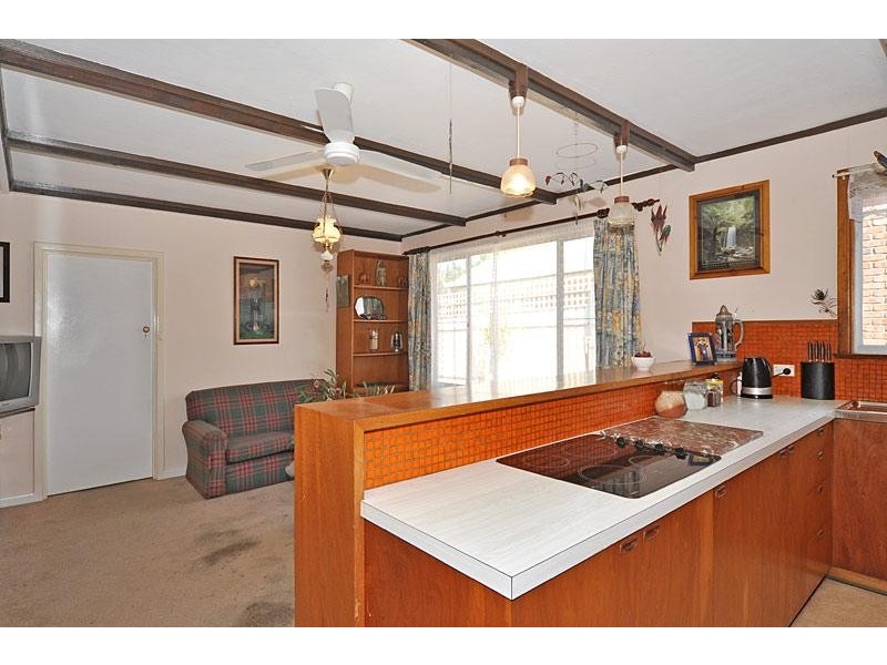 22 The Parkway, Victor Harbor SA 5211