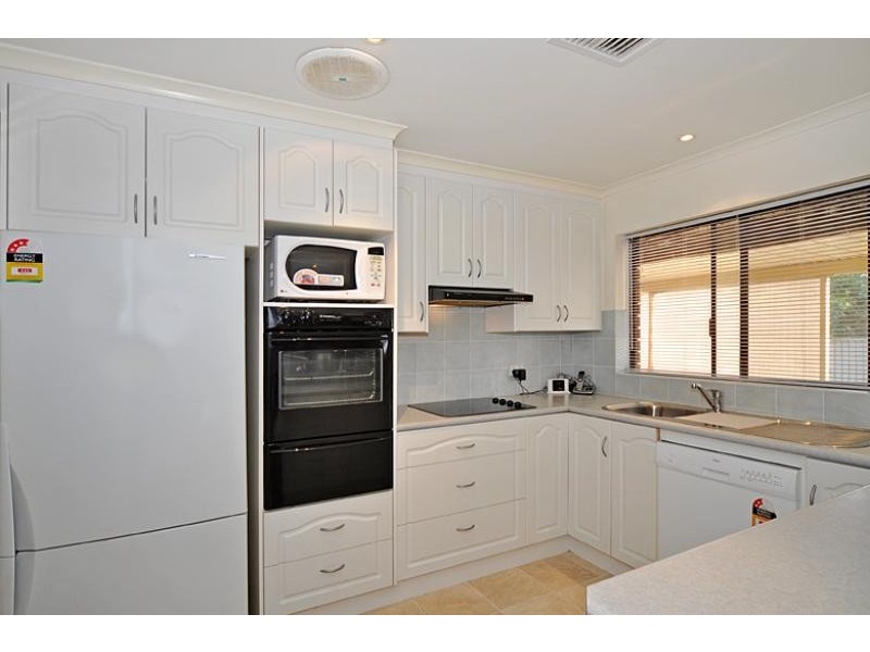 3 River Road, Victor Harbor SA 5211