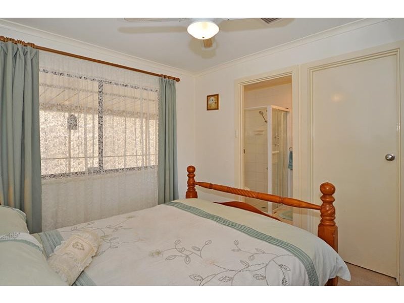 3 River Road, Victor Harbor SA 5211