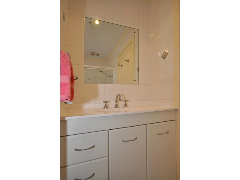 3 River Road, Victor Harbor SA 5211