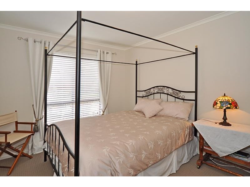 8 Beverley Grove, Encounter Bay SA 5211