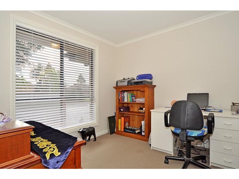 8 Beverley Grove, Encounter Bay SA 5211