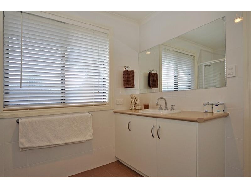 8 Beverley Grove, Encounter Bay SA 5211