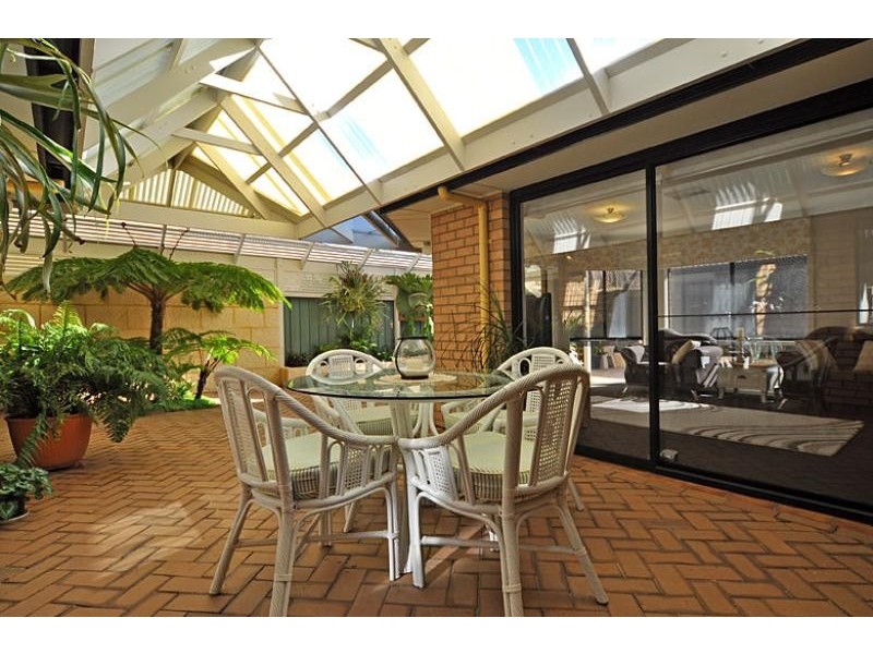 100 Matthew Flinders Drive, Encounter Bay SA 5211