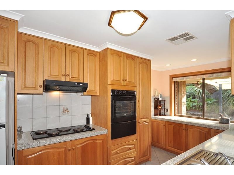 6 Bell Court, Encounter Bay SA 5211