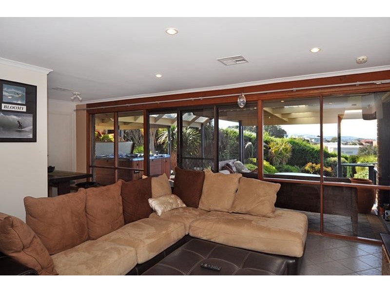 6 Bell Court, Encounter Bay SA 5211