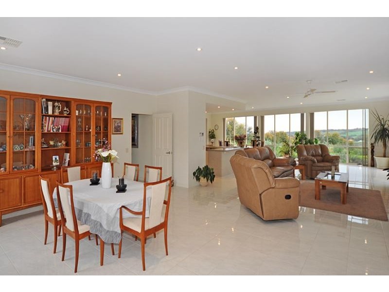 12 Arabian Court, Hindmarsh Valley SA 5211