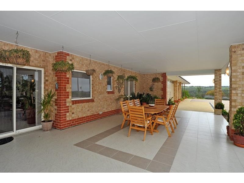 12 Arabian Court, Hindmarsh Valley SA 5211