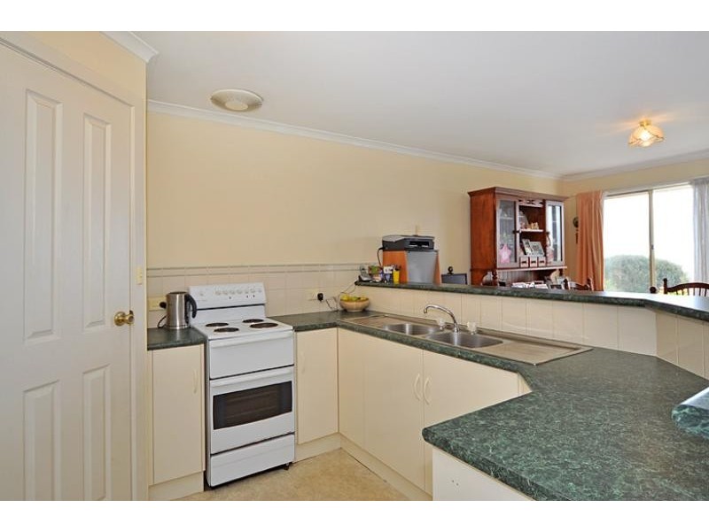 60 Dodson Road, Encounter Bay SA 5211