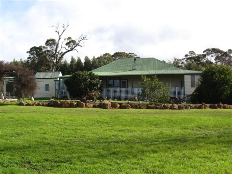 Muir Hwy, 67 .40ha, Mount Barker WA 6324