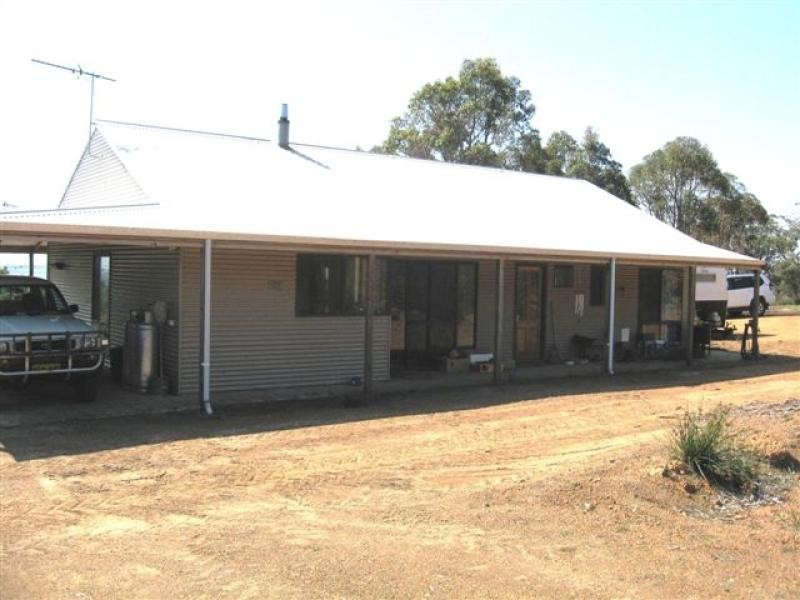 136 Woodlands rd, Porongurup WA 6324