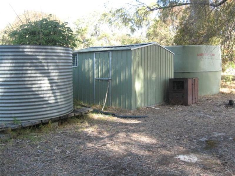 1 .73 hectares, 4.26 acres, Rocky Gully WA 6397