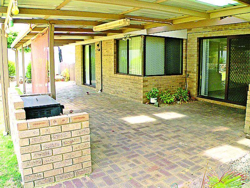 3 LACEBARK COURT, Halls Head WA 6210