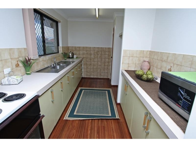 2/56 Halls Head Parade, Halls Head WA 6210