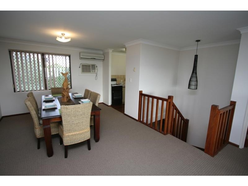 2/56 Halls Head Parade, Halls Head WA 6210