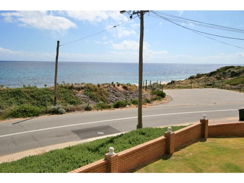2/56 Halls Head Parade, Halls Head WA 6210