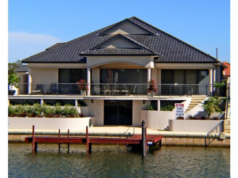 8 Brindabella Crescent, Mandurah WA 6210