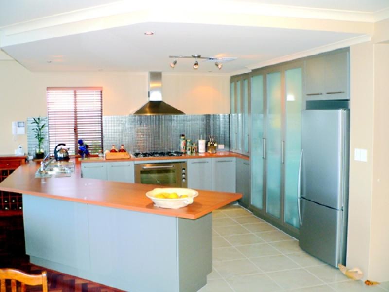 12 Brindabella Crescent, Mandurah WA 6210