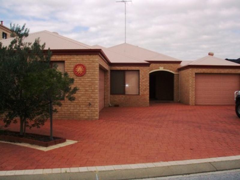 10 Rialto Place, Mandurah WA 6210