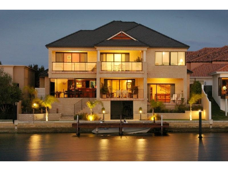 12 Picaroon Place, Mandurah WA 6210