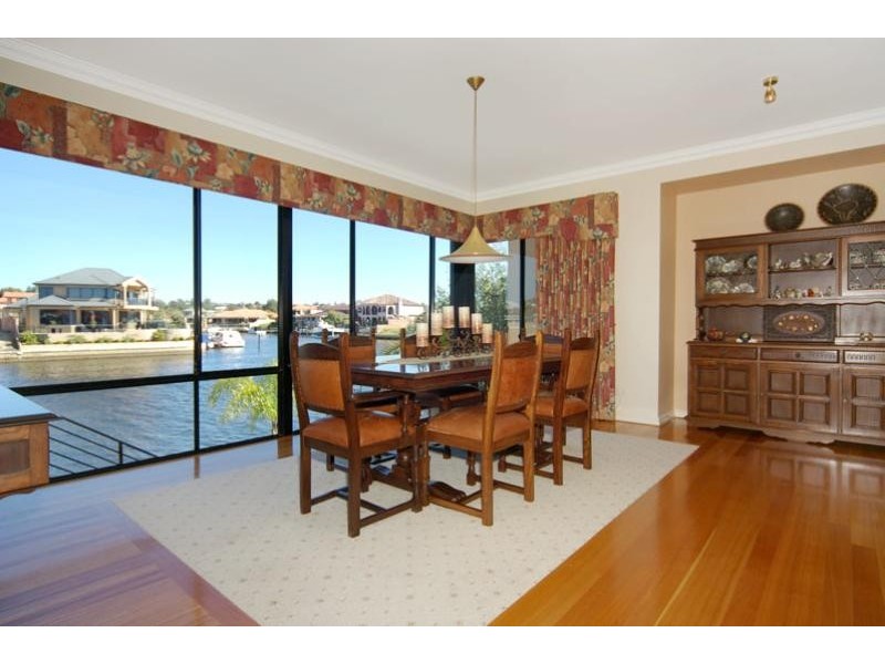 12 Picaroon Place, Mandurah WA 6210