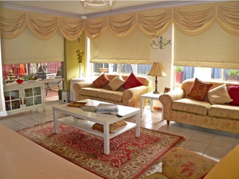 24 MUNTRIES PLACE, Halls Head WA 6210