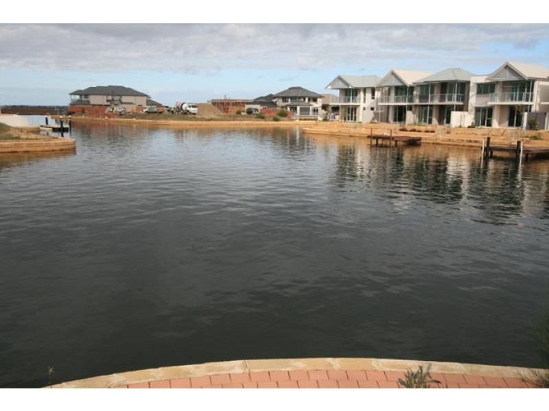 14 Erins Isle, Mandurah WA 6210