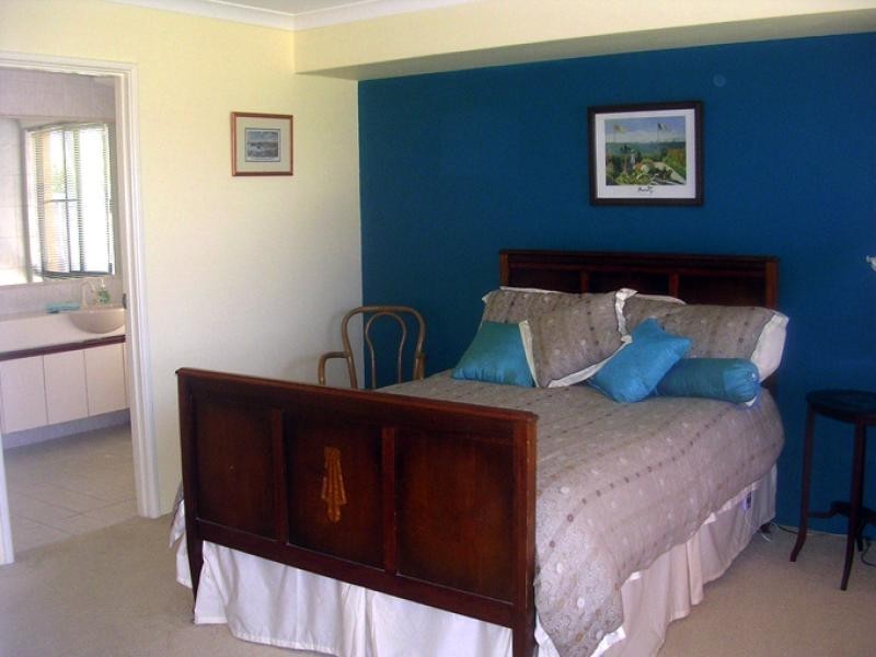 10 SANDY COVE, Halls Head WA 6210