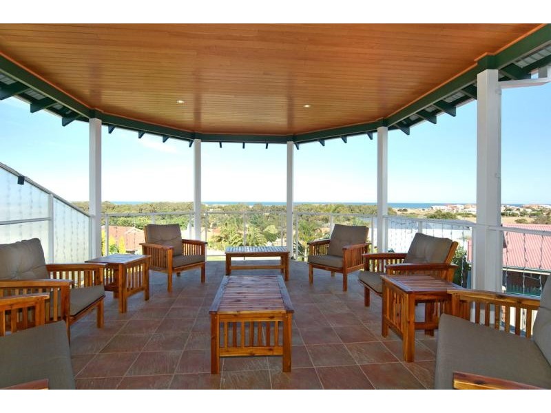 12 Gannet Rise, Halls Head WA 6210