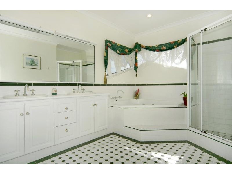 12 Gannet Rise, Halls Head WA 6210