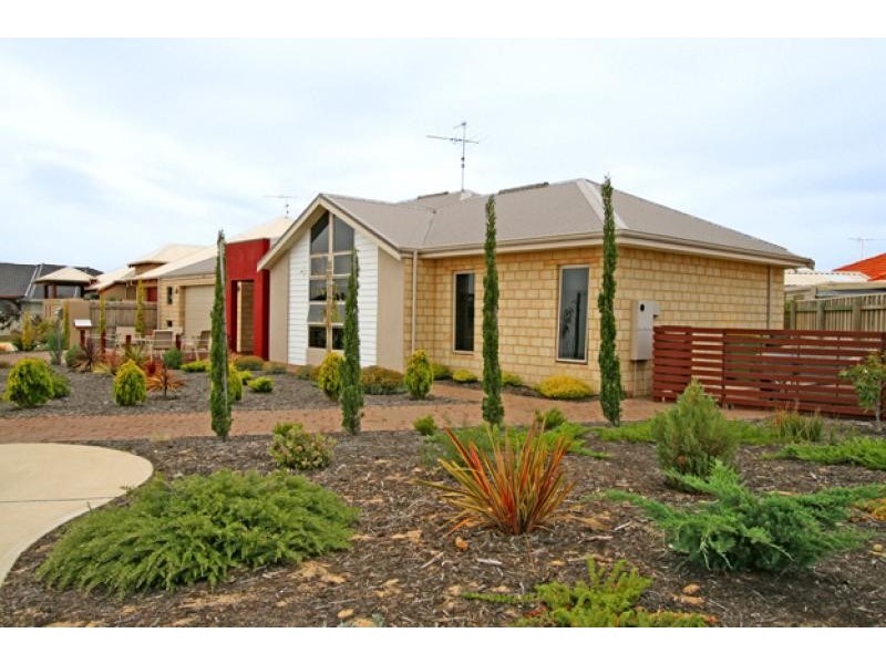 39 QUANDONG PARKWAY, Halls Head WA 6210