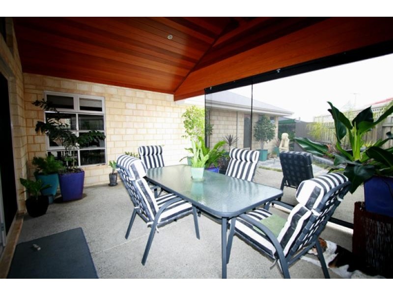 39 QUANDONG PARKWAY, Halls Head WA 6210