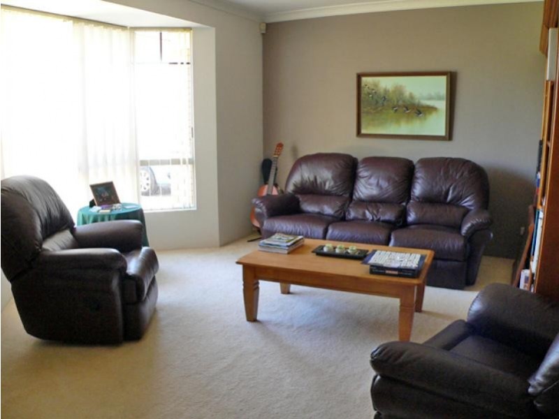 82 Ronsard Drive, Mandurah WA 6210
