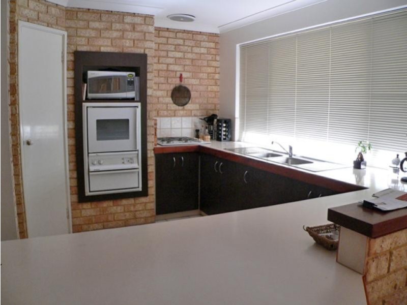 82 Ronsard Drive, Mandurah WA 6210