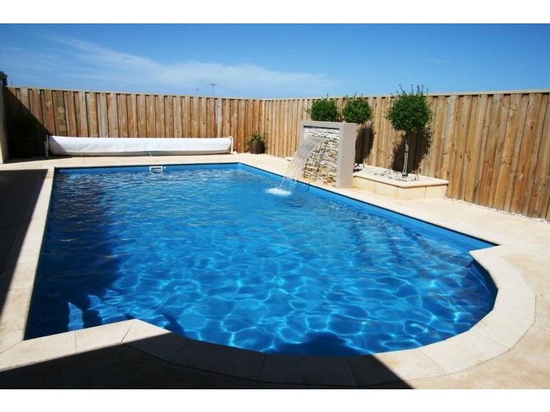 16 CARISSA TURN, Halls Head WA 6210