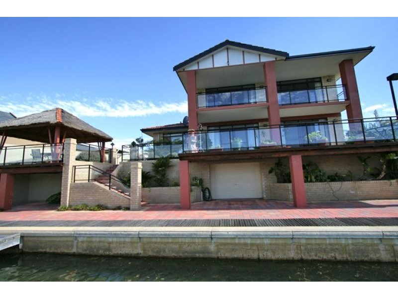 36 SANTAVEA MEWS, Halls Head WA 6210