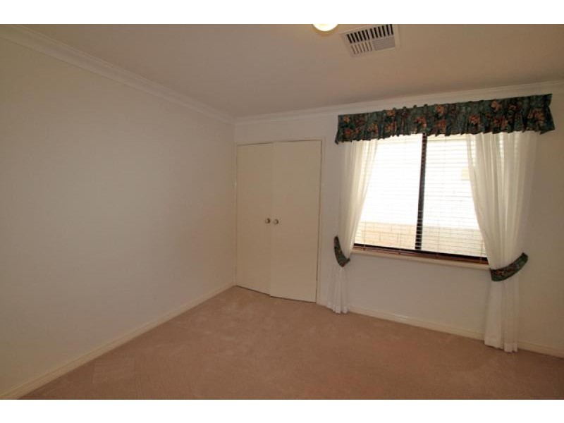 21 Magnetic Square, Halls Head WA 6210