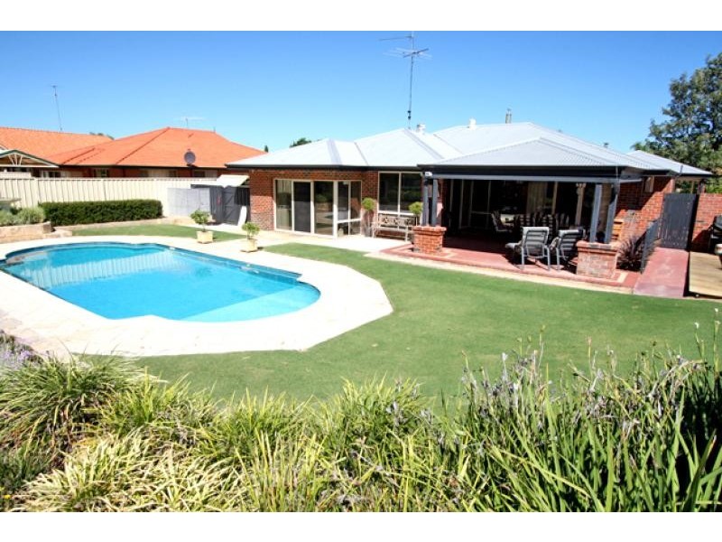 36 SUMMERLEA AVENUE, Meadow Springs WA 6210