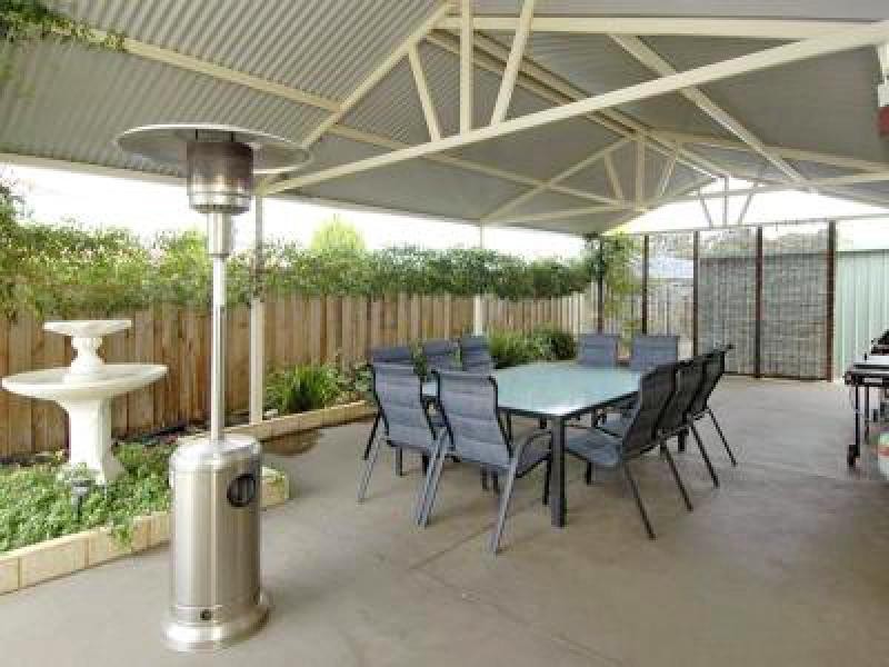 19 Glenelg Way, Meadow Springs WA 6210